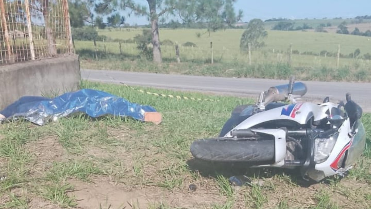 Mulher morre em acidente de moto em Araçoiaba da Serra