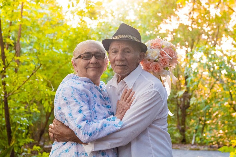 Maria Alves e Domingos Costa Silva em fotos comemorativas aos 78 anos de casamento — Foto: Arquivo pessoal