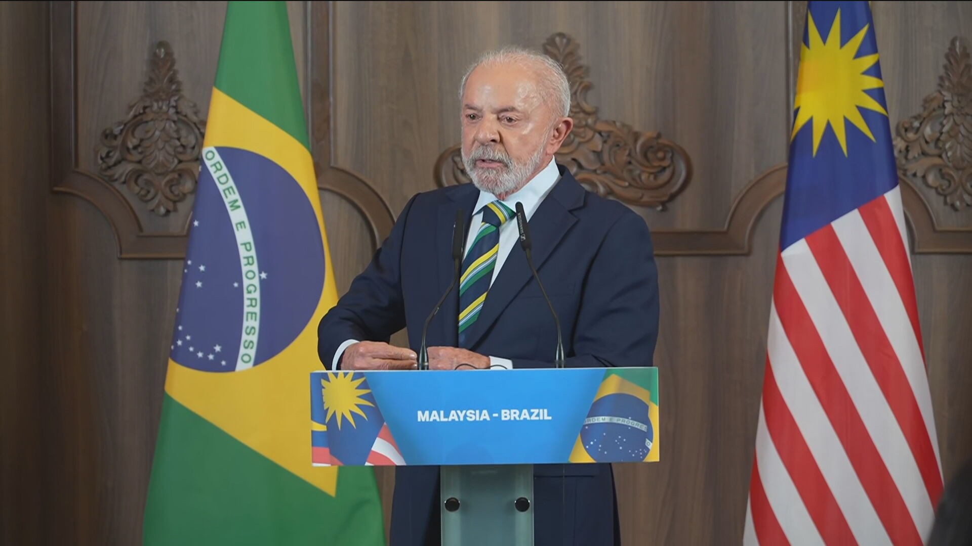 Lula e Trump: Acordo à Vista? Presidente Promete Novidades!