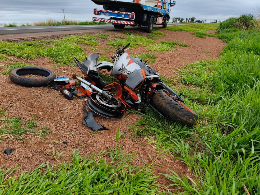 Acidente aconteceu neste domingo (9). — Foto: Divulgação/PMR