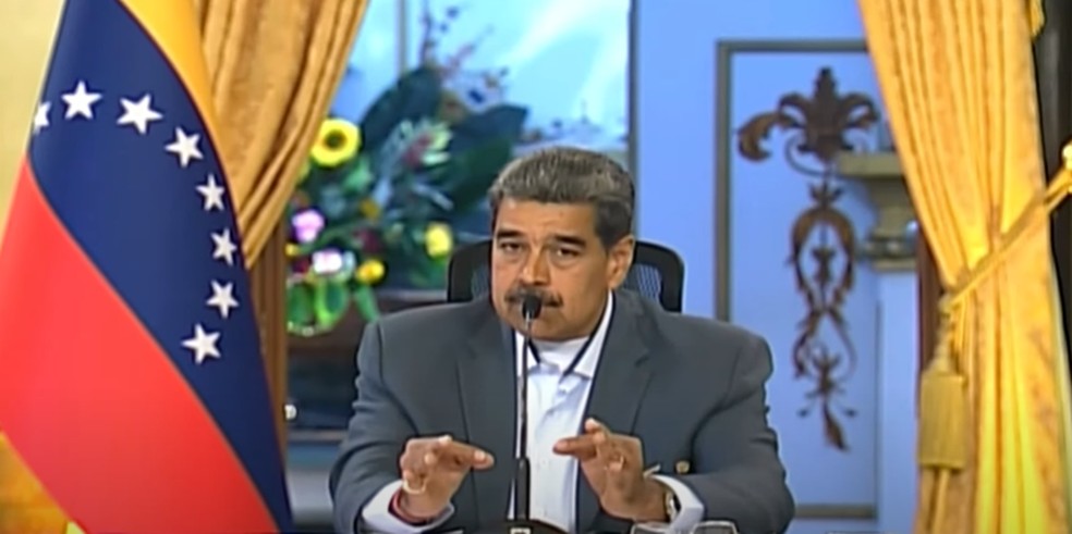 Nicolás Maduro diz que Venezuela está sofrendo uma tentativa internacional de desestabilização em reunião conjunta do Conselho de Estado, em 30 de julho de 2024. — Foto: Reprodução/Maduro no Youtube