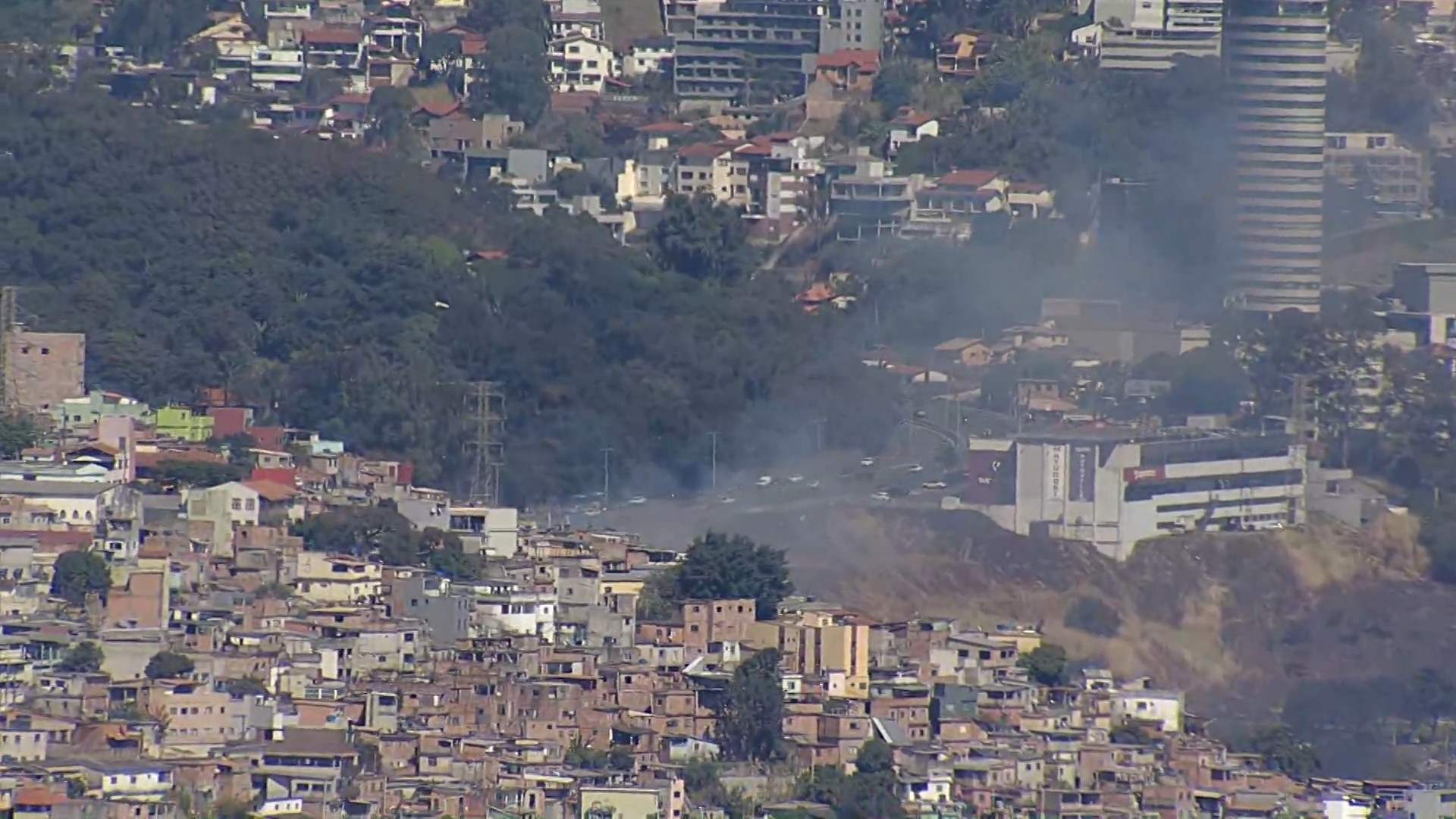MG registra mais de 30 incêndios em vegetação por dia e Bombeiros acende alerta para a estiagem