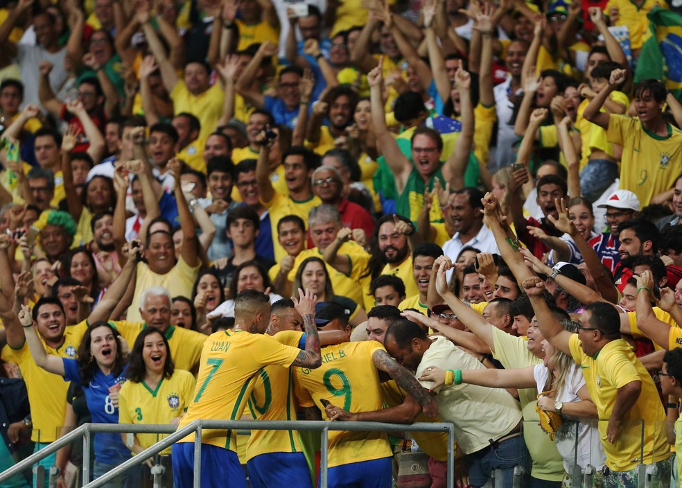 Copa do Mundo: Prefeitura altera expediente nos dias de jogos da