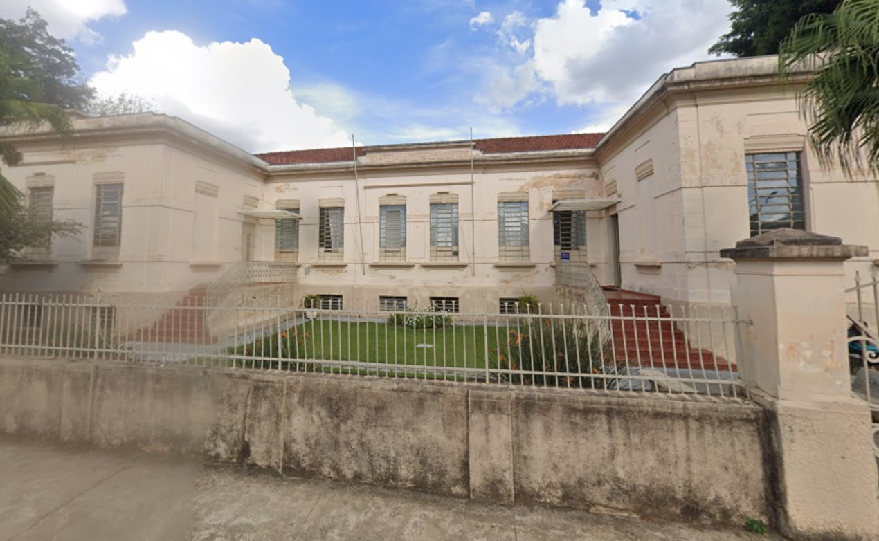 Adolescente é apreendido após entrar com machado em escola e tentar atacar aluna com faca em Itararé