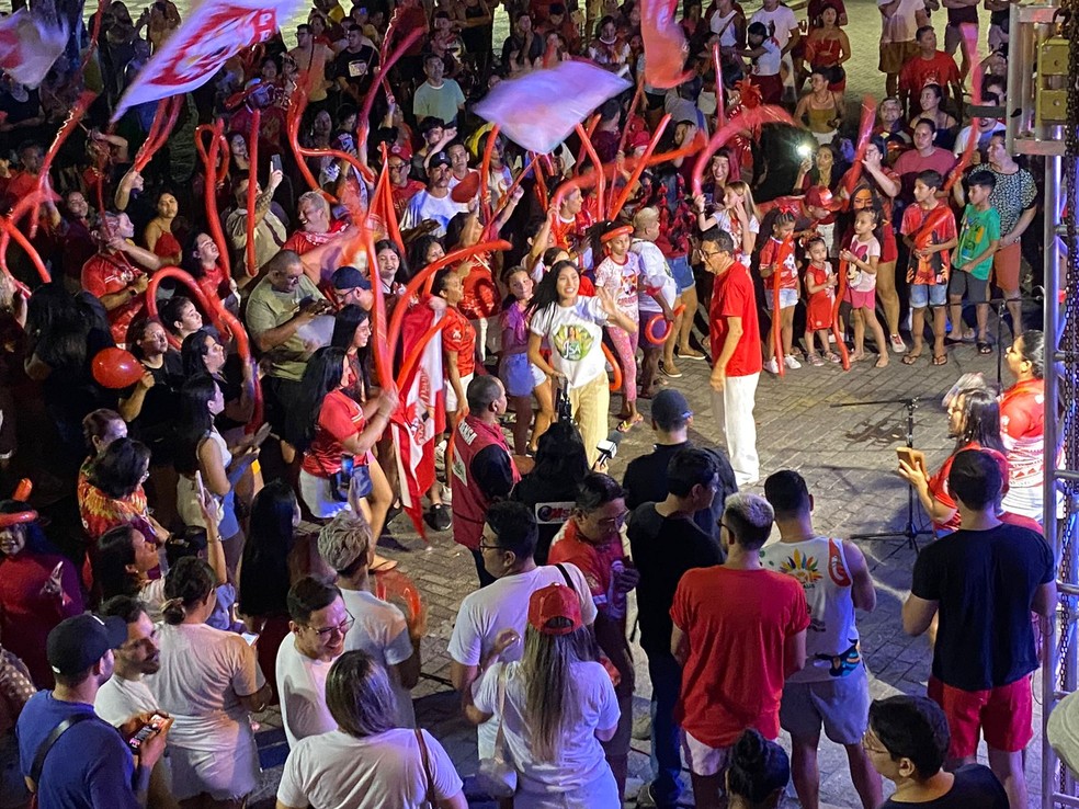 Torcida de Isabelle Nogueira em Manaus — Foto: Oyama Filho, da Rede Amazônica