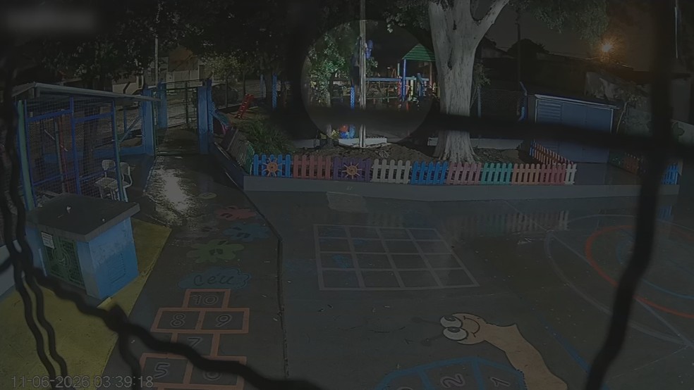 2 de 3
Segundo dados da SSP, 28 casos de furtos em escolas municipais, estaduais e particulares de Bauru entre os meses de janeiro e maio &mdash; Foto: C&acirc;mera de seguran&ccedil;a