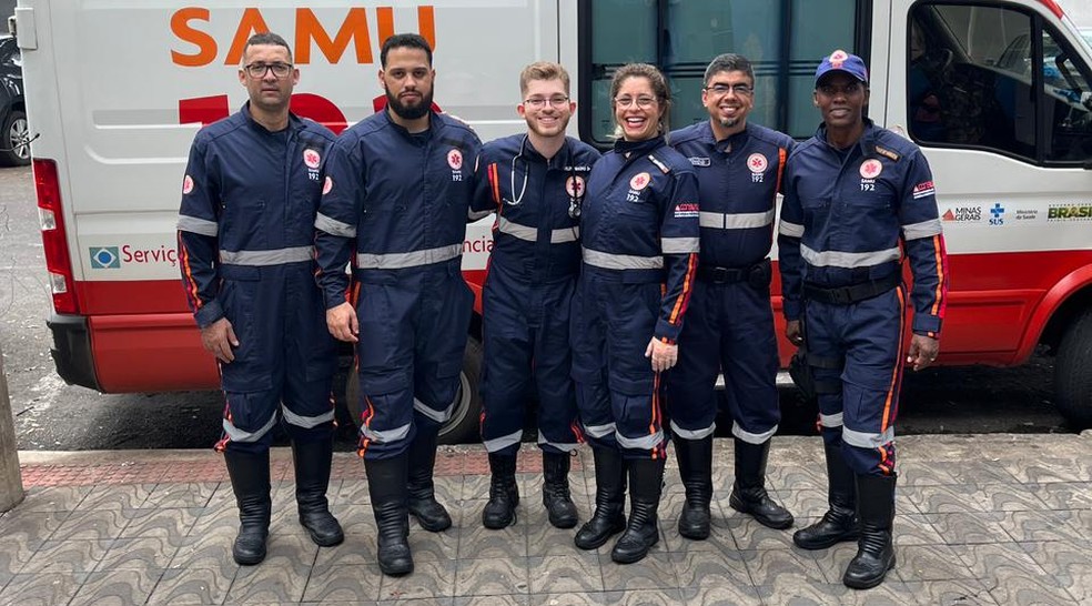 Bebê é salva por bombeiros e SAMU após afogar em poço e ter duas paradas cardiorrespiratórias em MG — Foto: SAMU