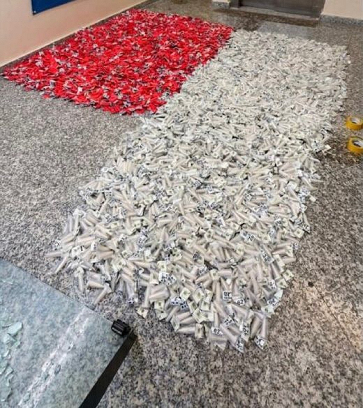Dois homens são presos com mais de 5 mil pinos de cocaína em São Pedro da Aldeia