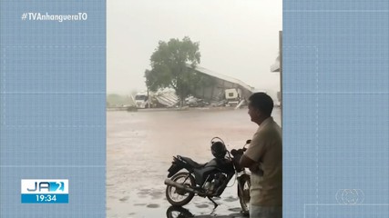 Posto de combustível desaba no interior do Tocantins após forte chuva
