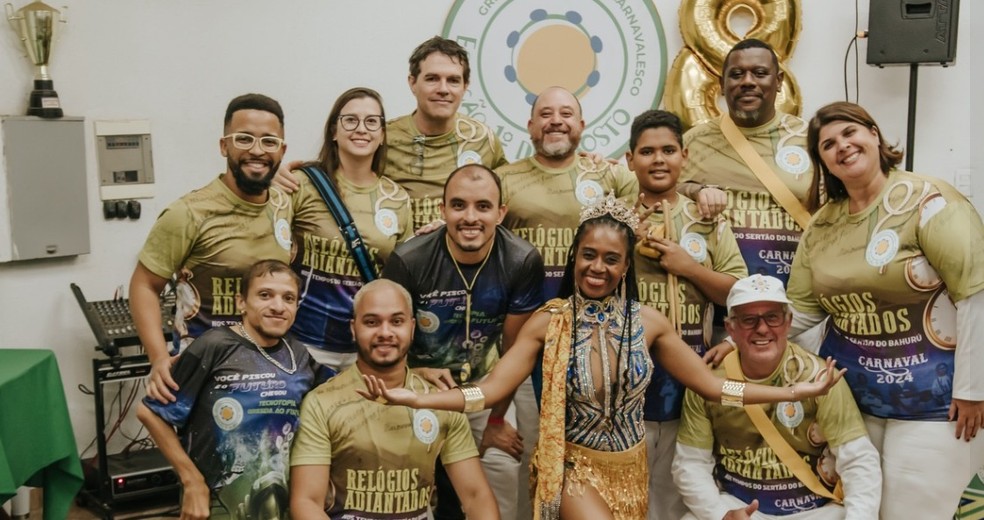 28 de 29
Arena Multiuso recebe desfile de escola de samba, grupos musicais e matin&ecirc; infantil com entrada franca &mdash; Foto: Reprodu&ccedil;&atilde;o/Esta&ccedil;&atilde;o Primeiro de Agosto/Facebook