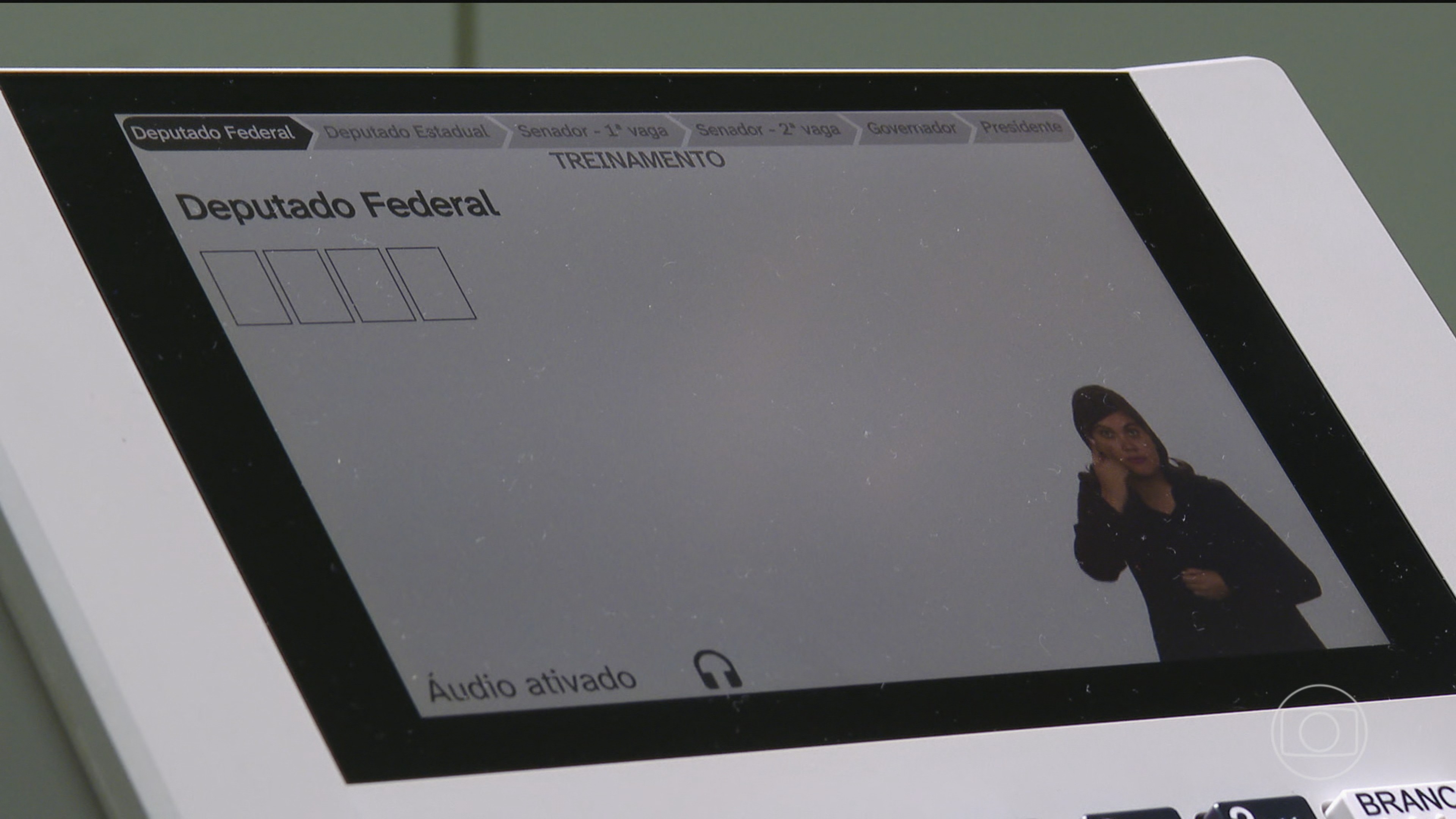 Tribunal Superior Eleitoral aprimora recursos de acessibilidade para votação de outubro