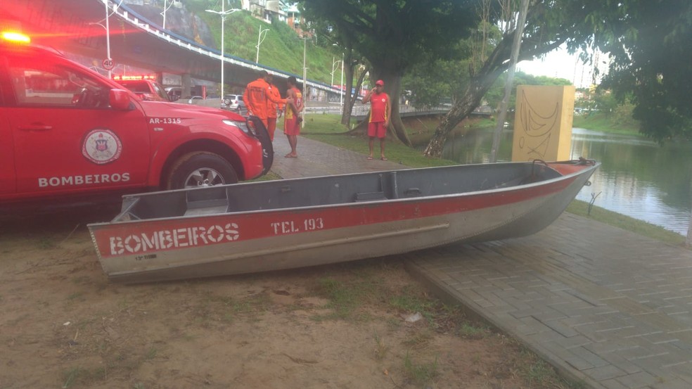 Buscas são feitas no Dique do Tororó — Foto: Reprodução/Redes Sociais