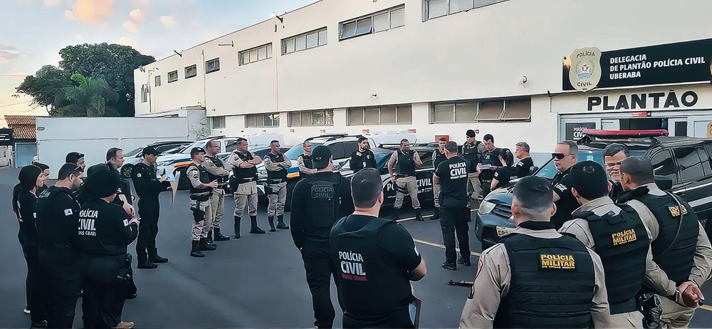 Quadrilha que arremessava pedras em carros para emboscar e roubar motoristas é alvo de operação em Uberaba