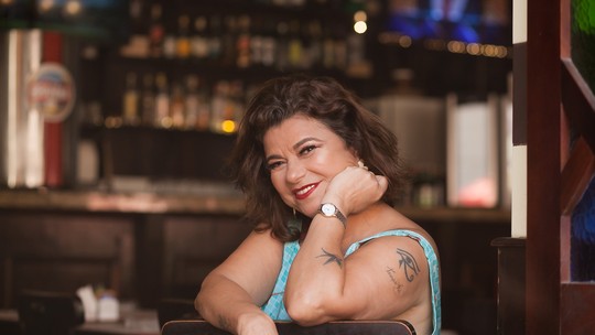 Dorina reafirma a fé na vida e no samba em álbum bem assentado no território demarcado pela cantora há 30 anos -