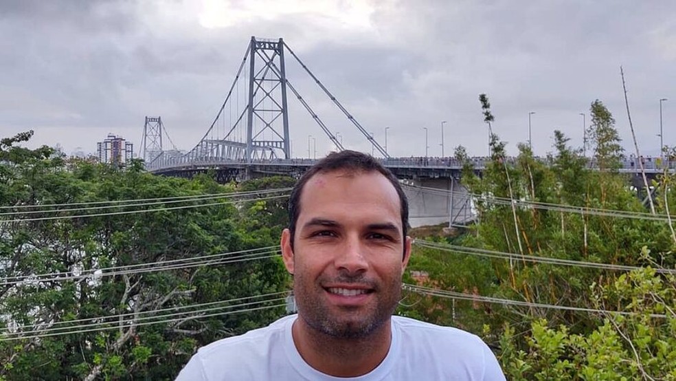 Paulo Henrique Silva Alves, nascido em Florianópolis, está entre as 61 vítimas do avião que caiu em Vinhedo (SP) — Foto: Arquivo Pessoal