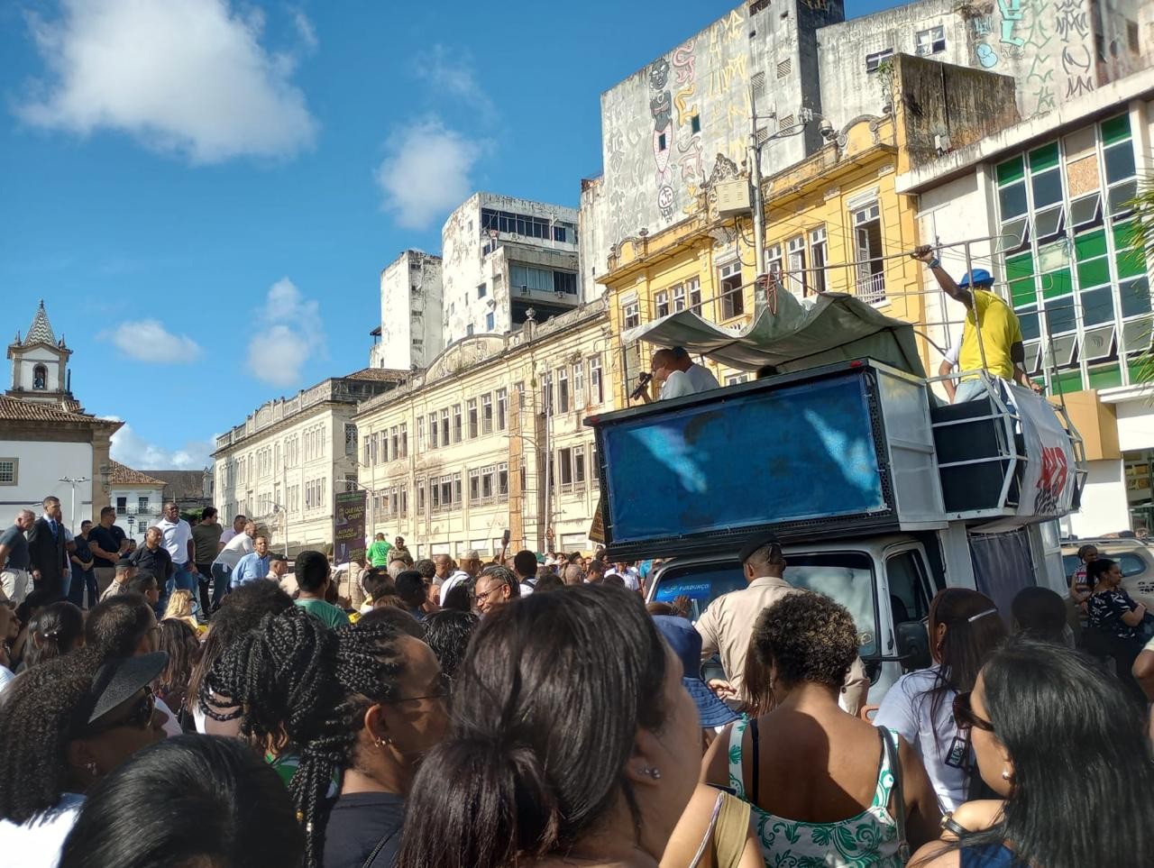 Servidores municipais de Salvador entram em greve; categoria diz que negociação salarial foi encerrada