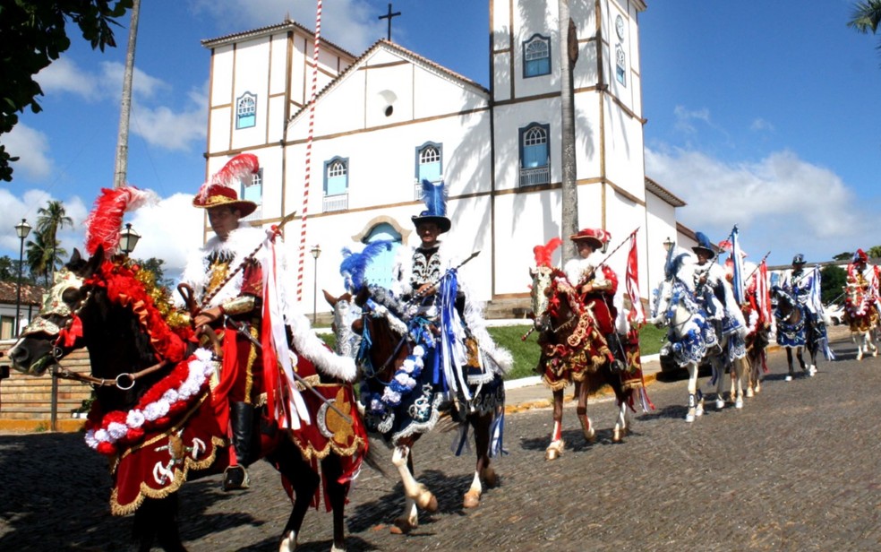 Cavalhadas de Pirenópolis e Festa do Divino voltam a ser realizadas de  forma presencial; veja a programação | Goiás | G1