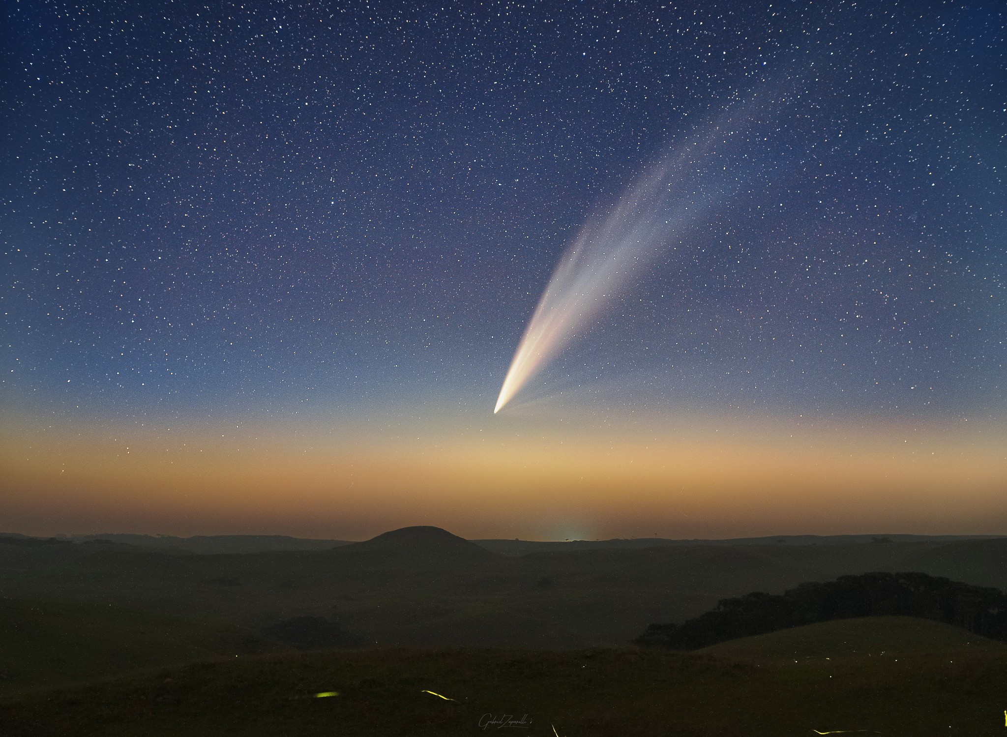 Fotógrafo do RS faz incrível imagem de cometa 'mais brilhante do ano ...