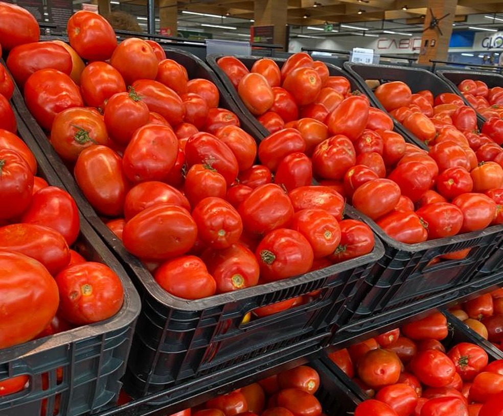 Tomate é um dos produtos que registraram aumento — Foto: Augusto César Gomes