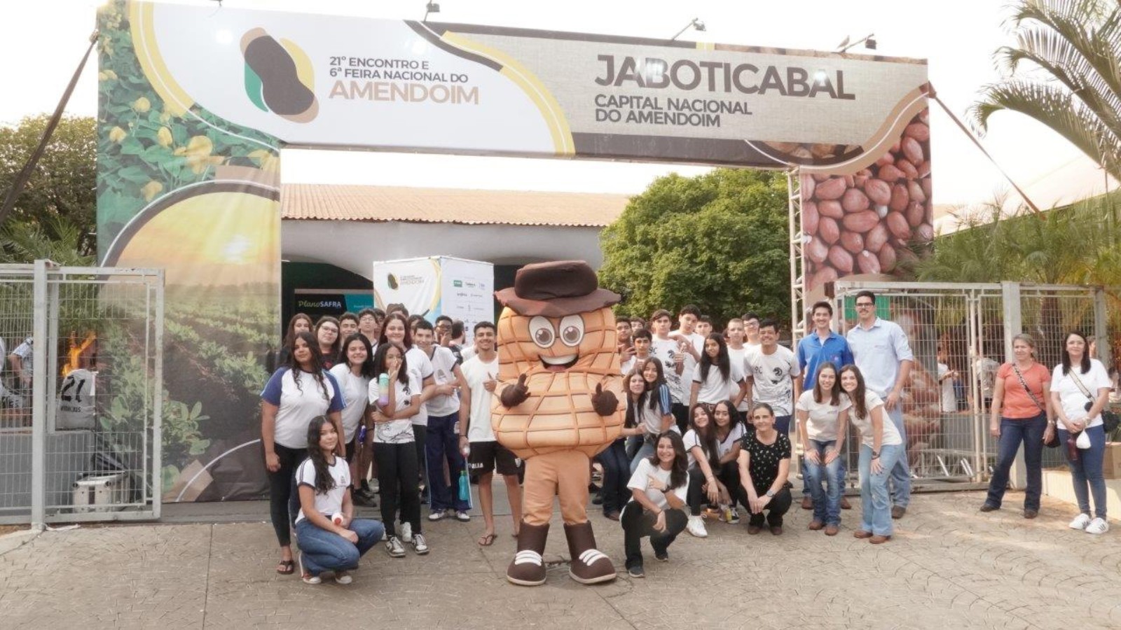 Feira do Amendoim: maior evento do setor discute oportunidades para a cultura