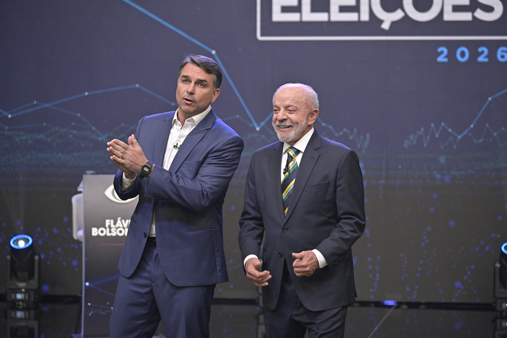 Lula e Flávio Bolsonaro realizam primeiro debate do segundo turno para as eleições de 2026