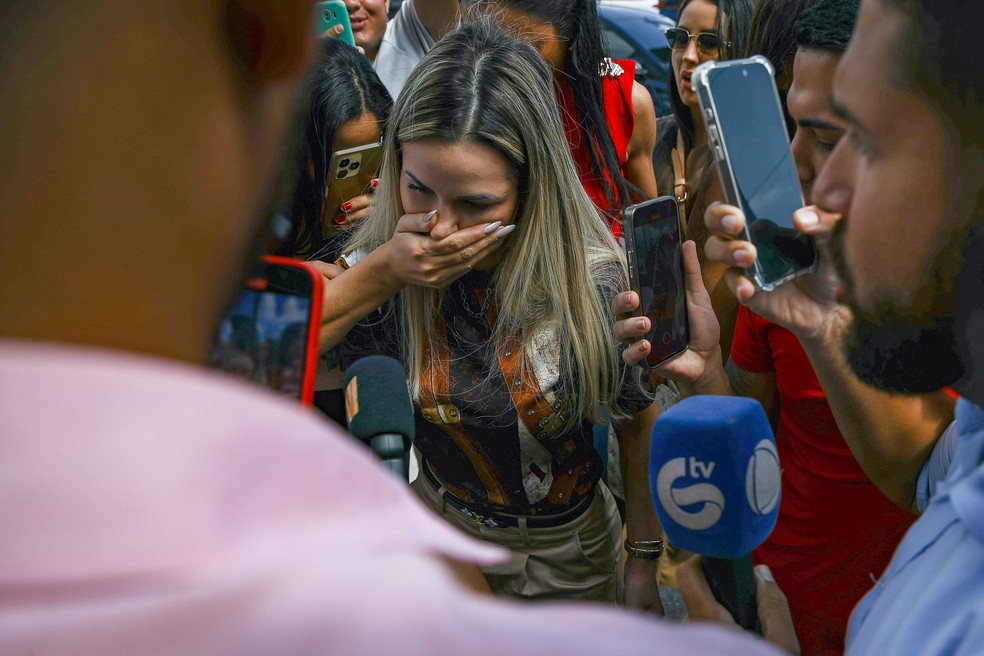 Imagem de arquivo mostra Deolane Bezerra ao se apresentar no Fórum Rodolfo Aureliano — Foto: RAFAEL VIEIRA/ESTADÃO CONTEÚDO