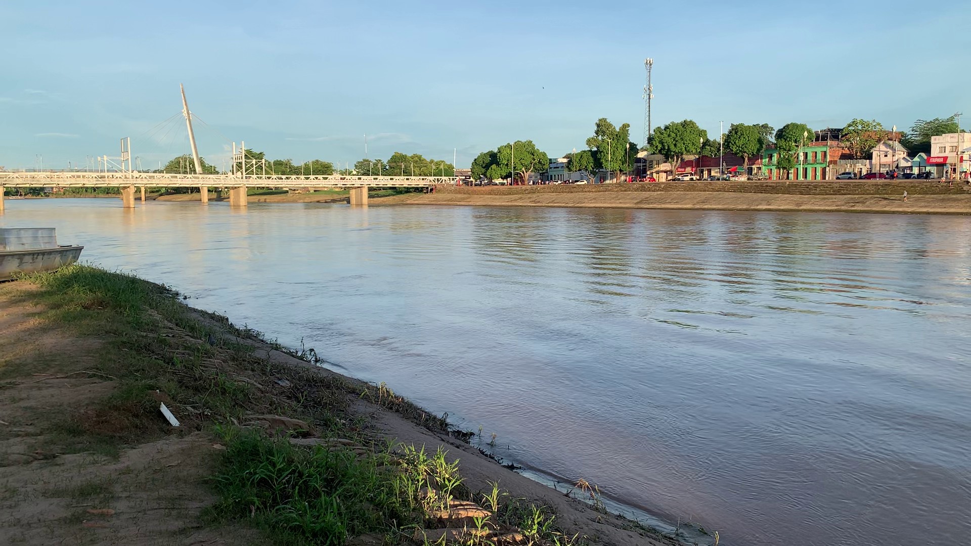 Após chuva recorde e transbordamento, Rio Acre reduz mais de 2 metros em uma semana na capital