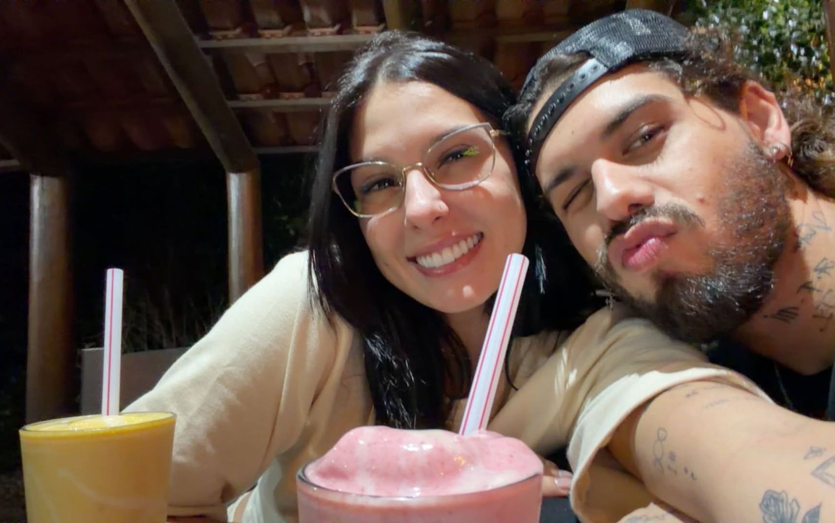 Ana Castela conhece X-Tudo de pit dog em Goiânia; vídeo