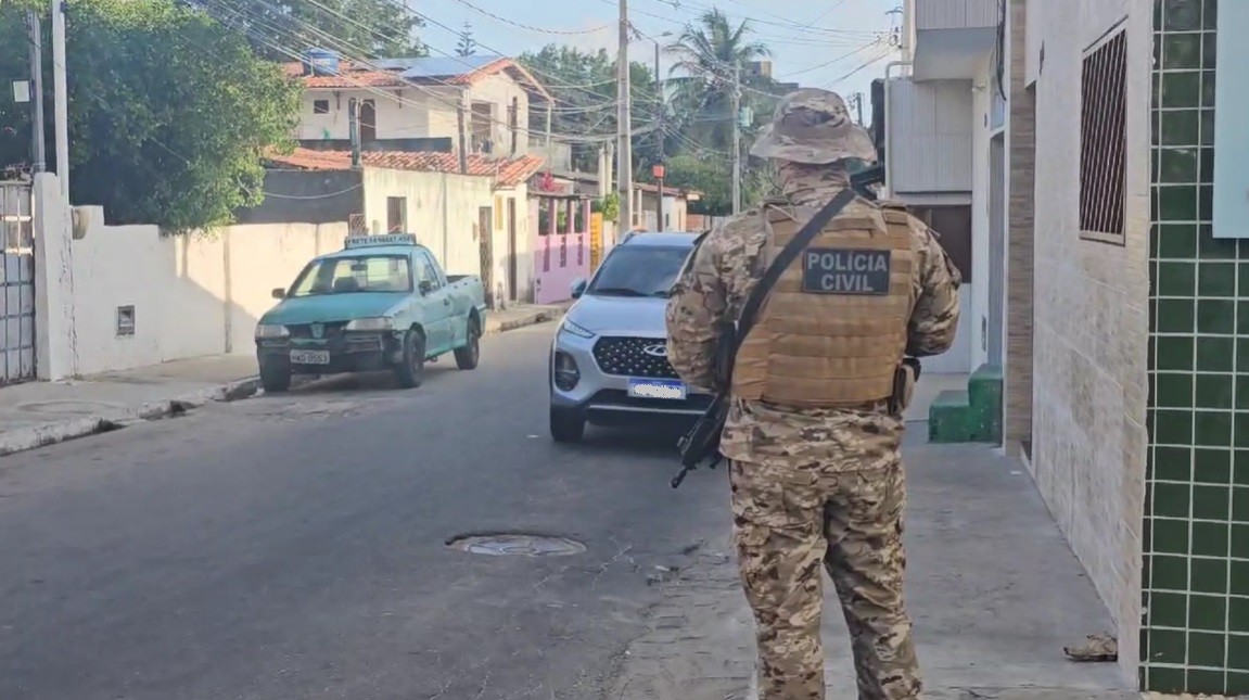 Polícia desarticula esquema de envio de celulares para presos do Complexo Penitenciário de Alcaçuz