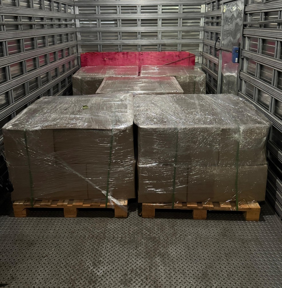 Foram apreendidos 1.180kg quilos de maconha, em Presidente Epitácio (SP) — Foto: Polícia Civil