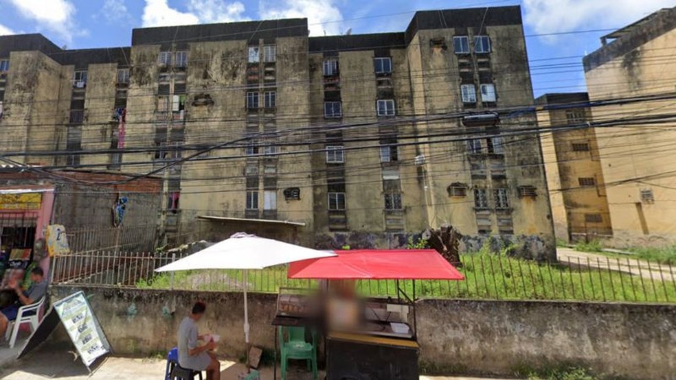 Prédio que caiu em Paulista (PE) — Foto: Google Street View / Reprodução via BBC