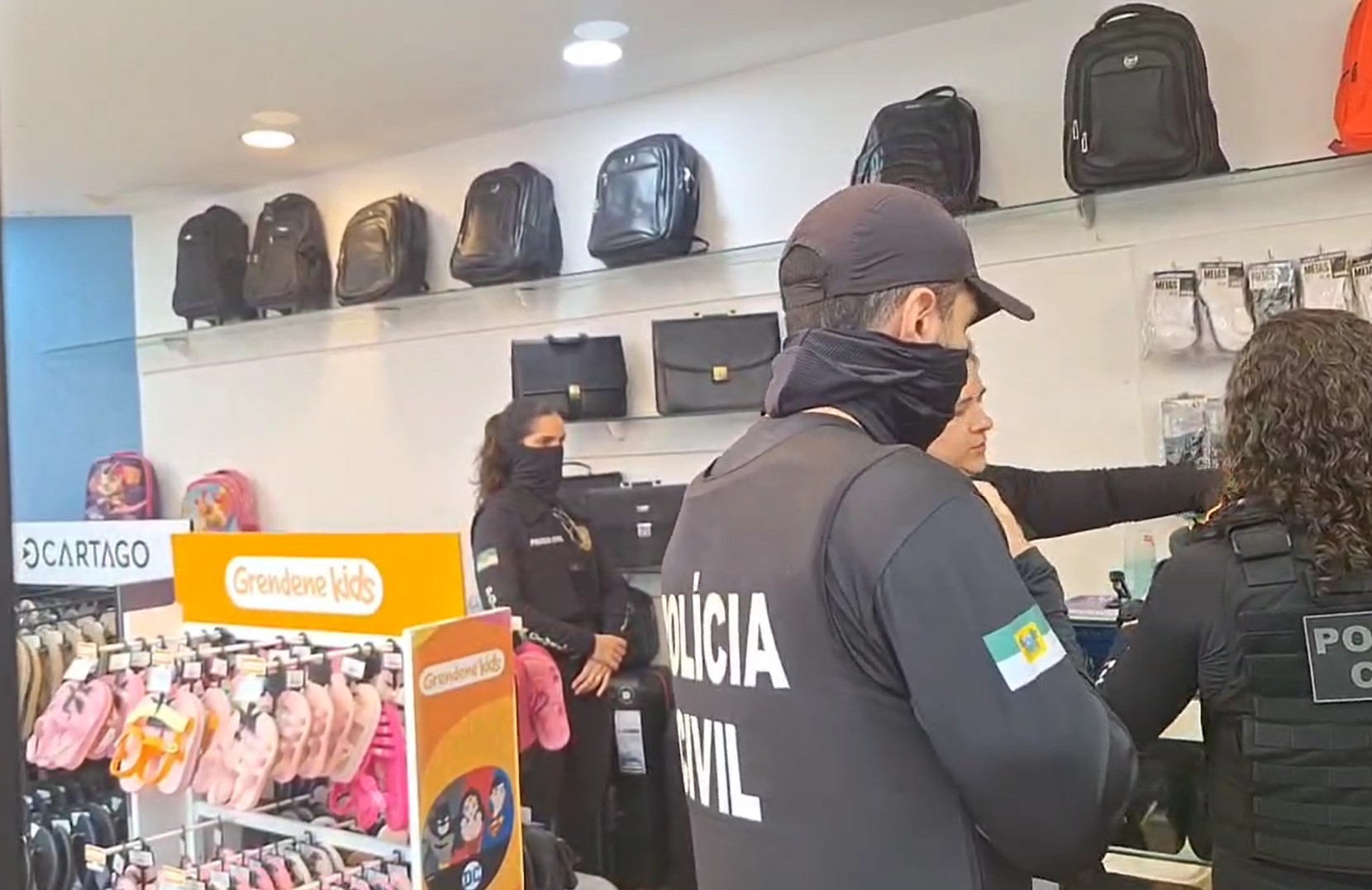 Lojas em shoppings de Natal são alvos de operação contra fraude fiscal; dívida é de R$ 4 milhões