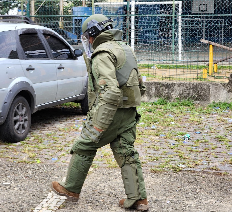 Esquadrão antibombas foi acionado — Foto: Divulgação