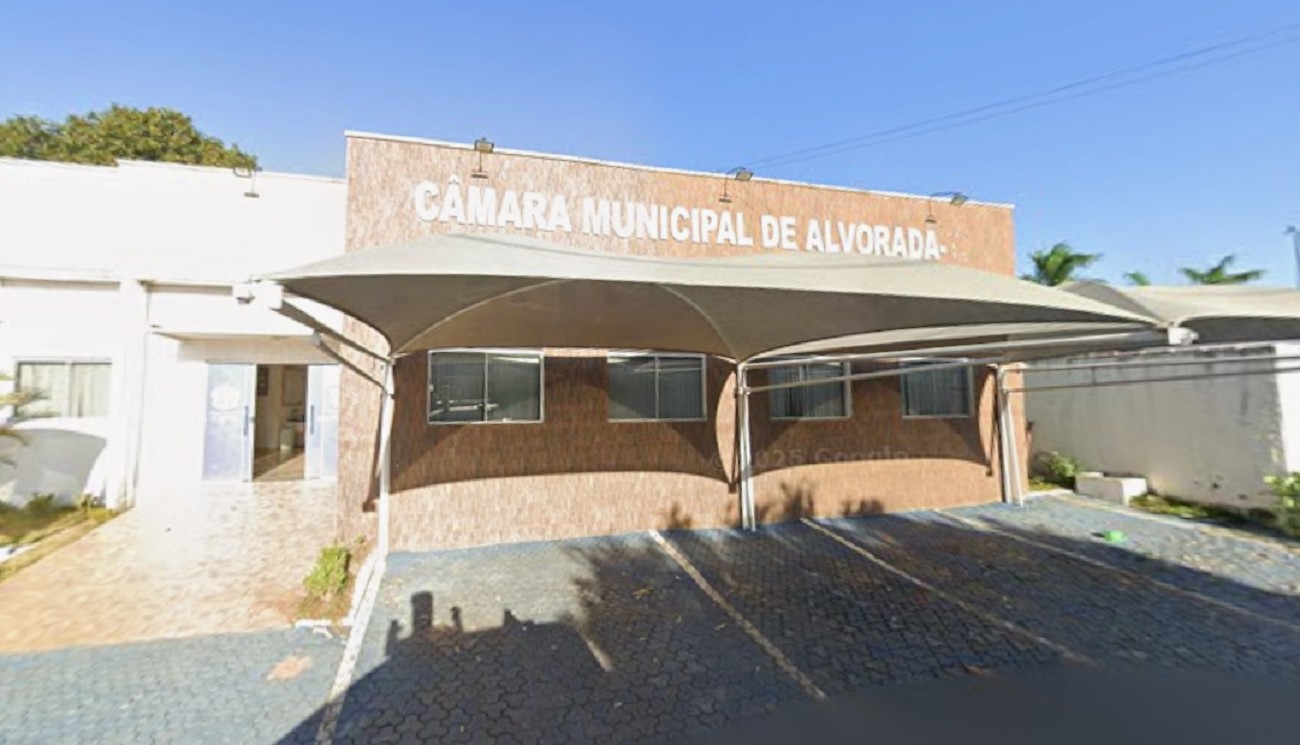 Câmara de vereadores em cidade no TO tem apenas um servidor efetivo e não realiza concurso desde 1999, diz MP