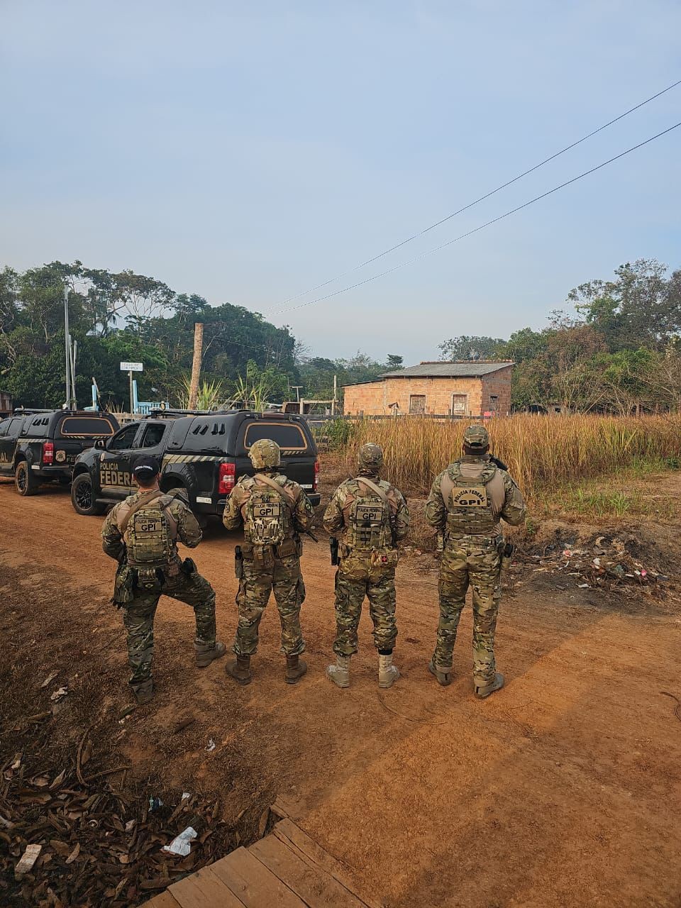 PF cumpre dois mandados de busca e apreensão em operação de combate a crimes eleitorais no Acre