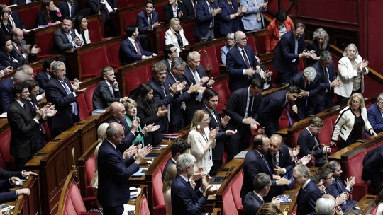 Eutanásia: deputados da França aprovam texto que autoriza procedimentos de morte assistida
