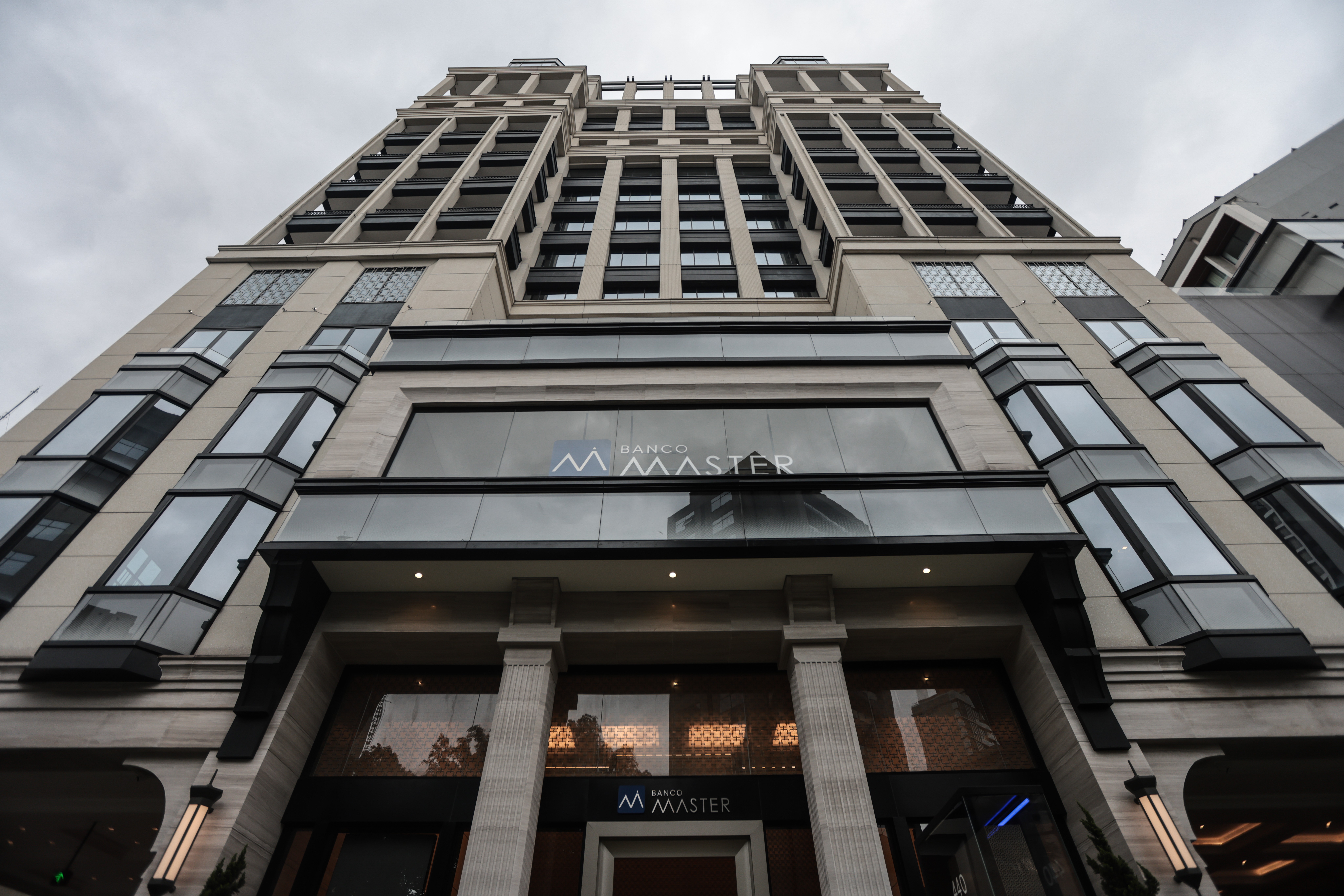 CDBs irreais e carteiras de crédito falsas: entenda o que está por trás da liquidação do Banco Master