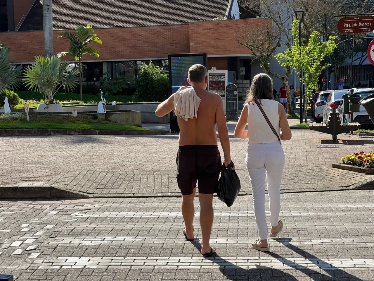 Primeiro fim de semana da primavera tem calor intenso e máxima de 33 °C em SC