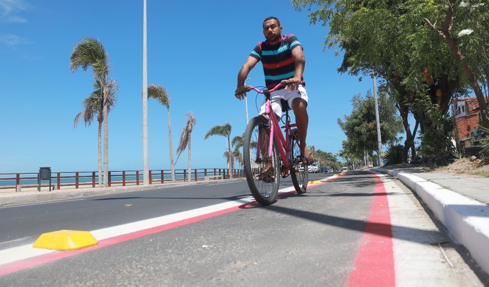 Atualmente, a cidade possui 419,2 km de deslocamento seguro para o ciclista — Foto: Divulgação/Prefeitura de Fortaleza
