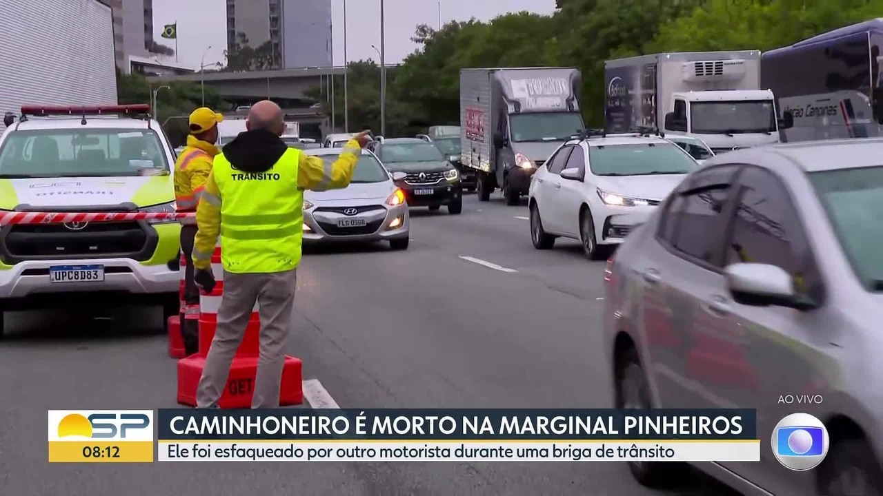 Caminhoneiro é morto a facadas após discussão na Marginal Pinheiros; suspeito foge
