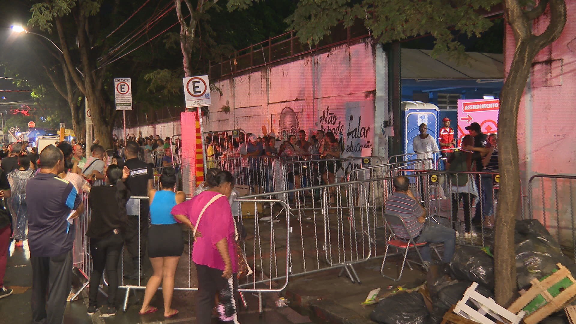 Recorde: quase 21 mil ambulantes se cadastram para trabalhar no Carnaval de BH em 2024