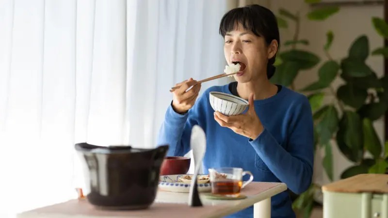 Comer até ficar 80% satisfeito? O que diz a filosofia japonesa do 'hara hachi bu'