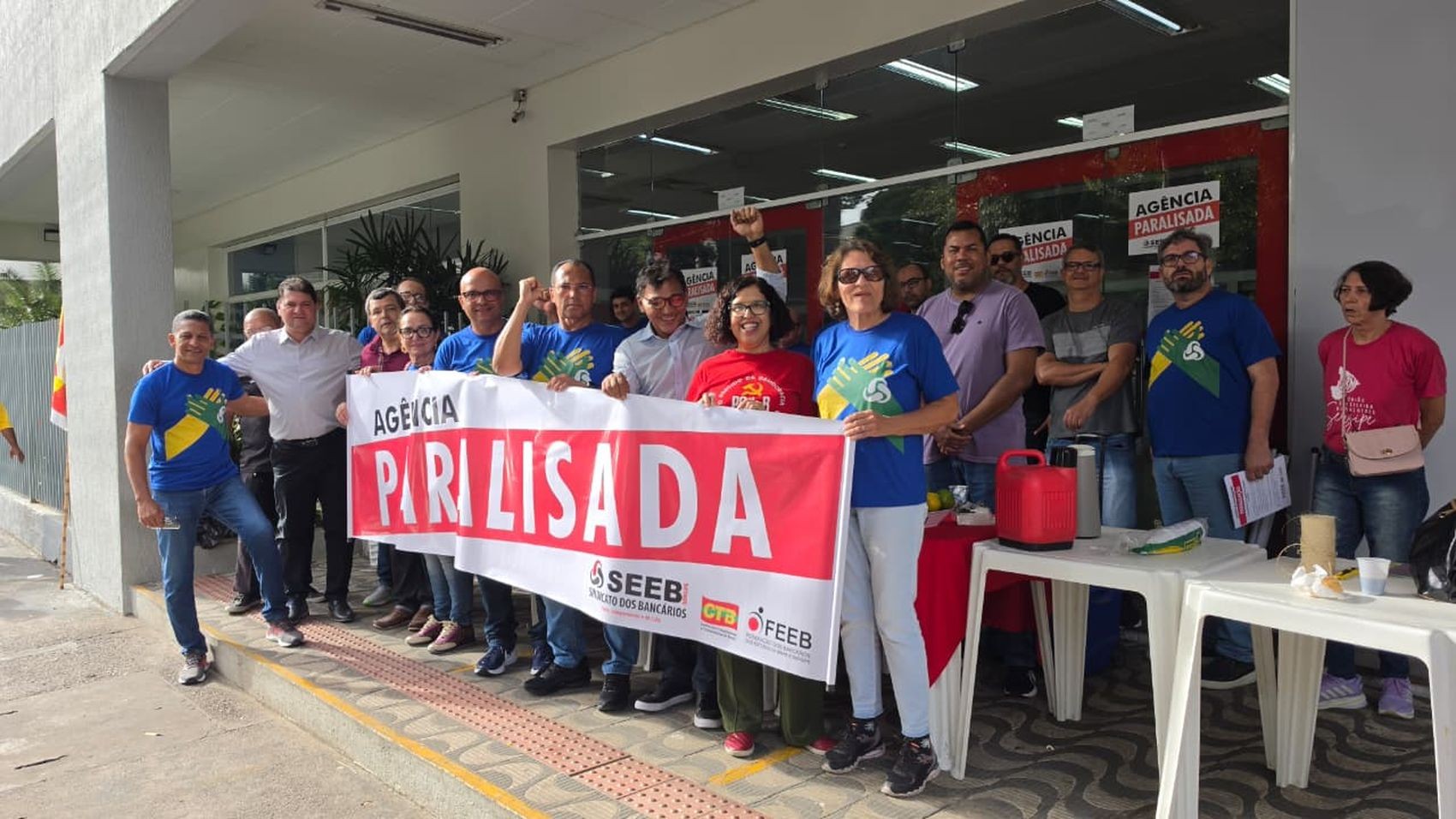 Agências bancárias de Sergipe paralisam atividades nesta quinta-feira