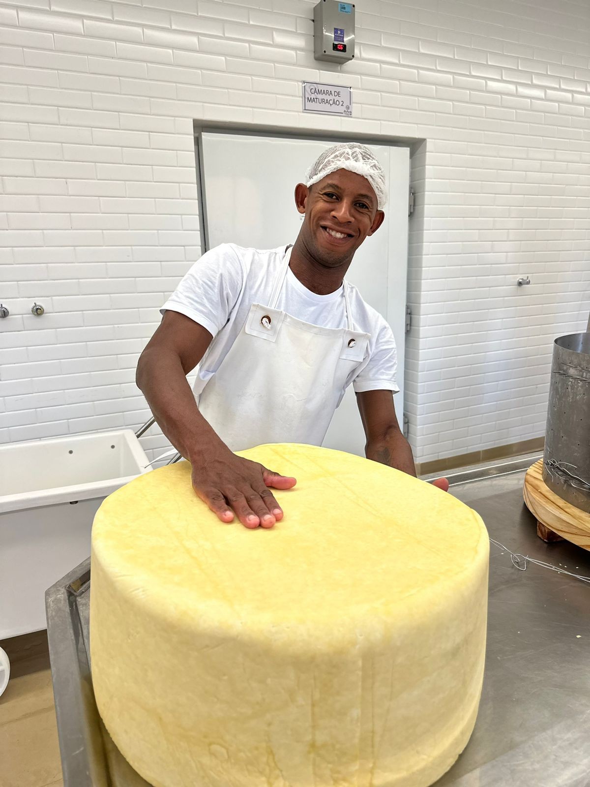 Após um ano de maturação, 'Belmirão' de 45 kg será aberto no Festival do Queijo; confira a programação completa  