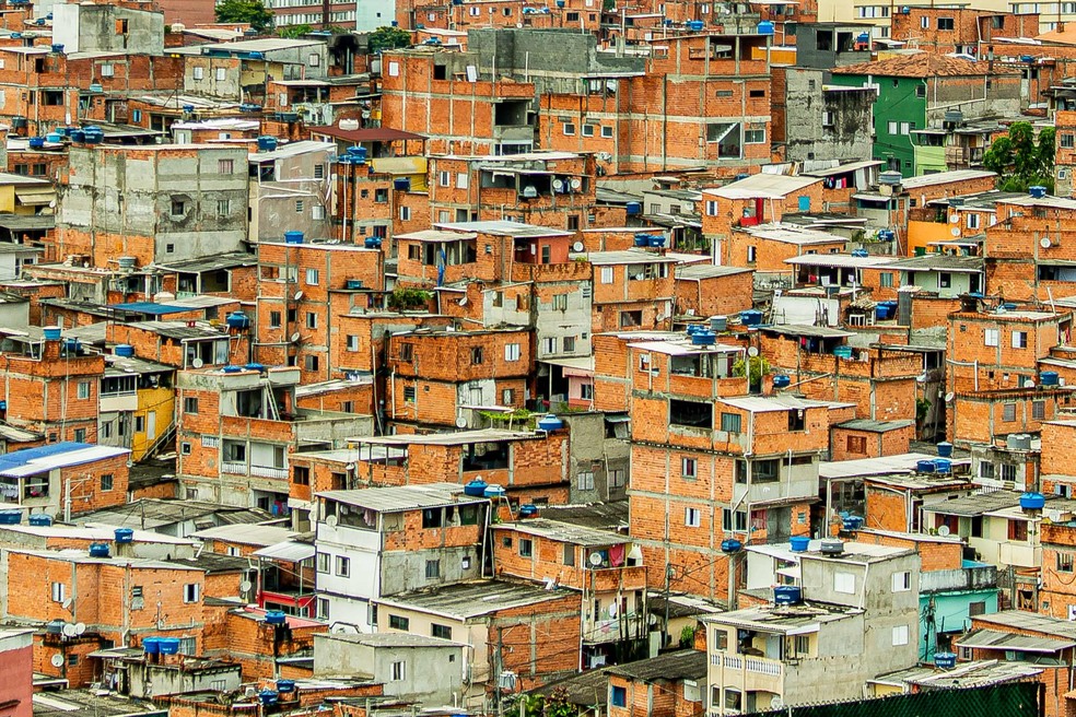 Vista da comunidade de Paraisópolis, zona sul de São Paulo, considerada uma das maiores favelas da América Latina. — Foto: VAN CAMPOS/ESTADÃO CONTEÚDO