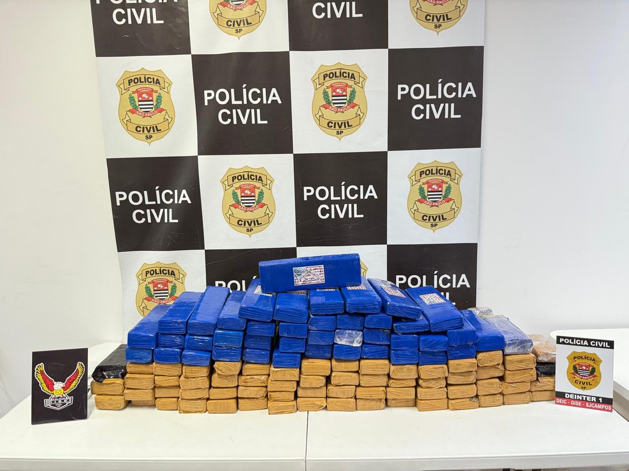 Polícia Civil apreende 90 kg de maconha em casa na Zona Norte de São José dos Campos, SP
