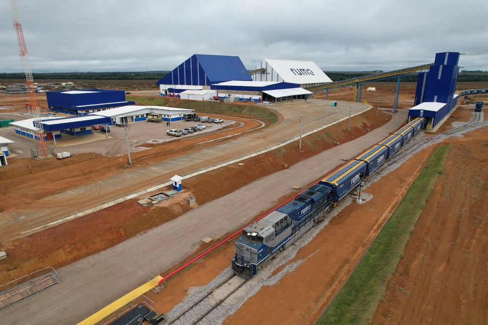 Terminal e primeiros trechos da Ferrovia Estadual são entregues em MT — Foto: Wellington Nascimento/TVCA