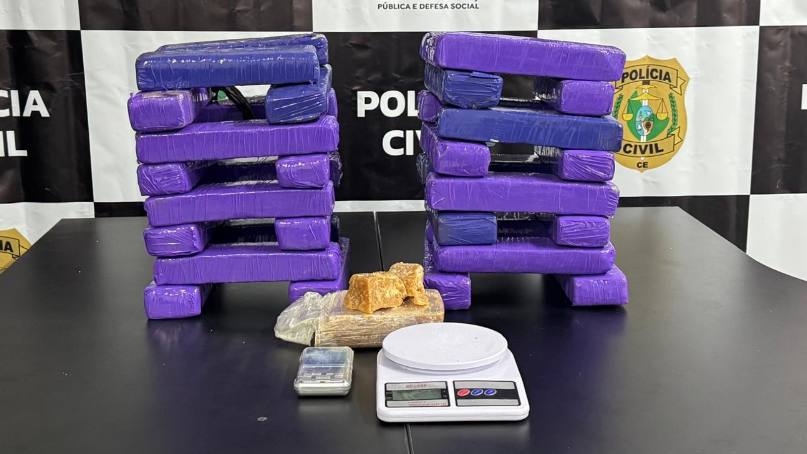 Duas mulheres são presas com mais de 20 kg de drogas em apartamento no Ceará