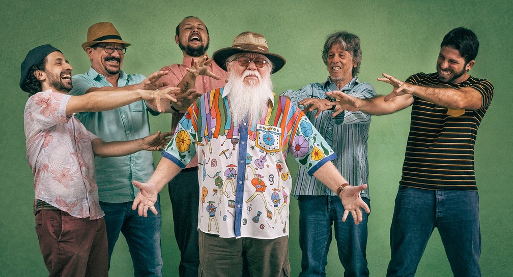 Hermeto Pascoal e seu grupo — Foto: Gabriel Quintão/Divulgação