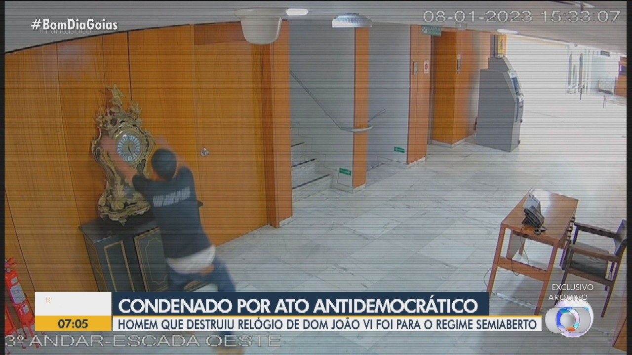 Primeira Turma do STF forma maioria para condenar homem que sentou em 'cadeira do Xandão' no 8 de janeiro